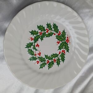 HOLLY BY SCIO BREAD PLATE
